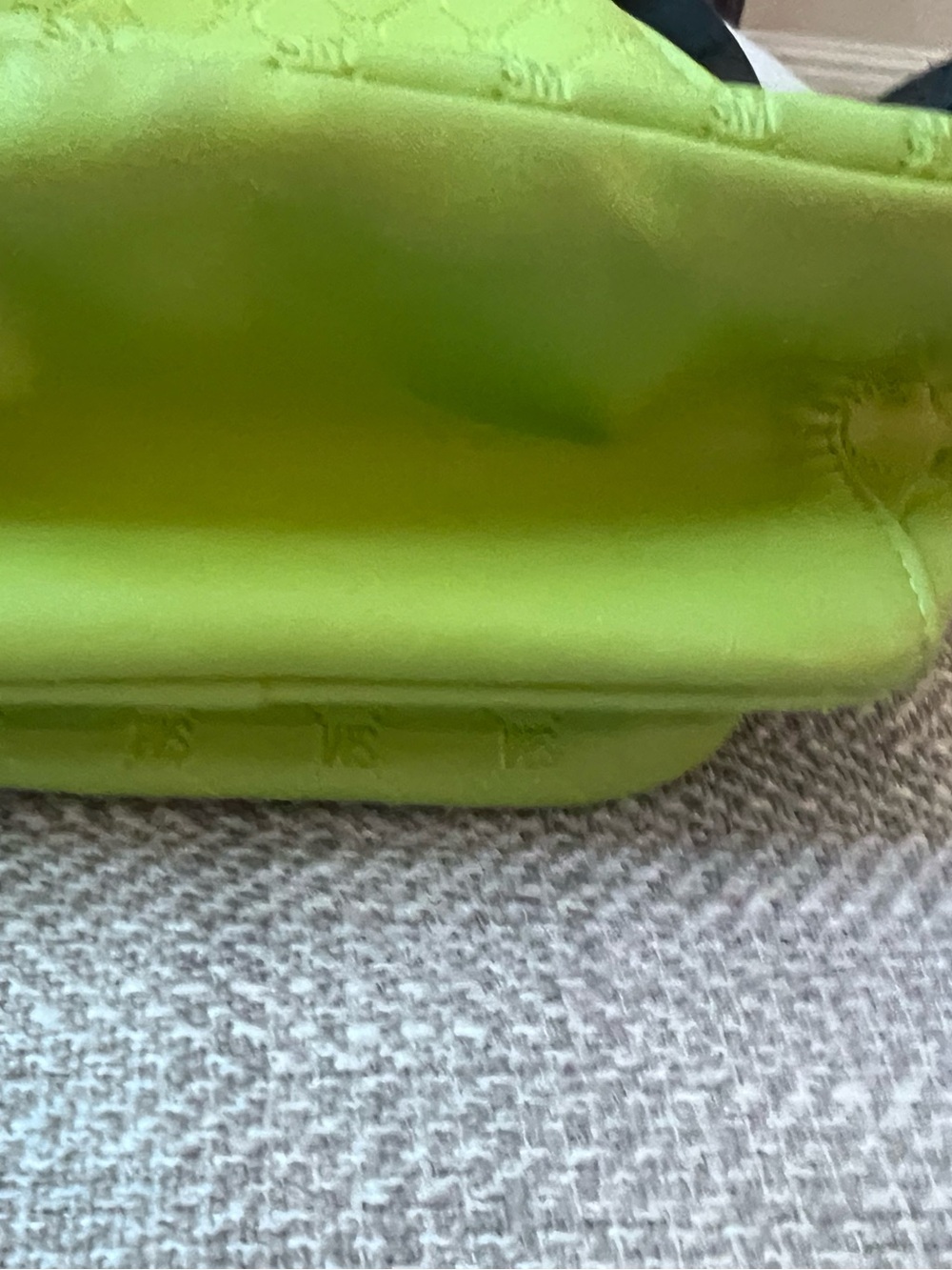 Steve Madden Neon Lime Quilted Mini Backpack super cute with sunglasses case - Picture 9 of 16